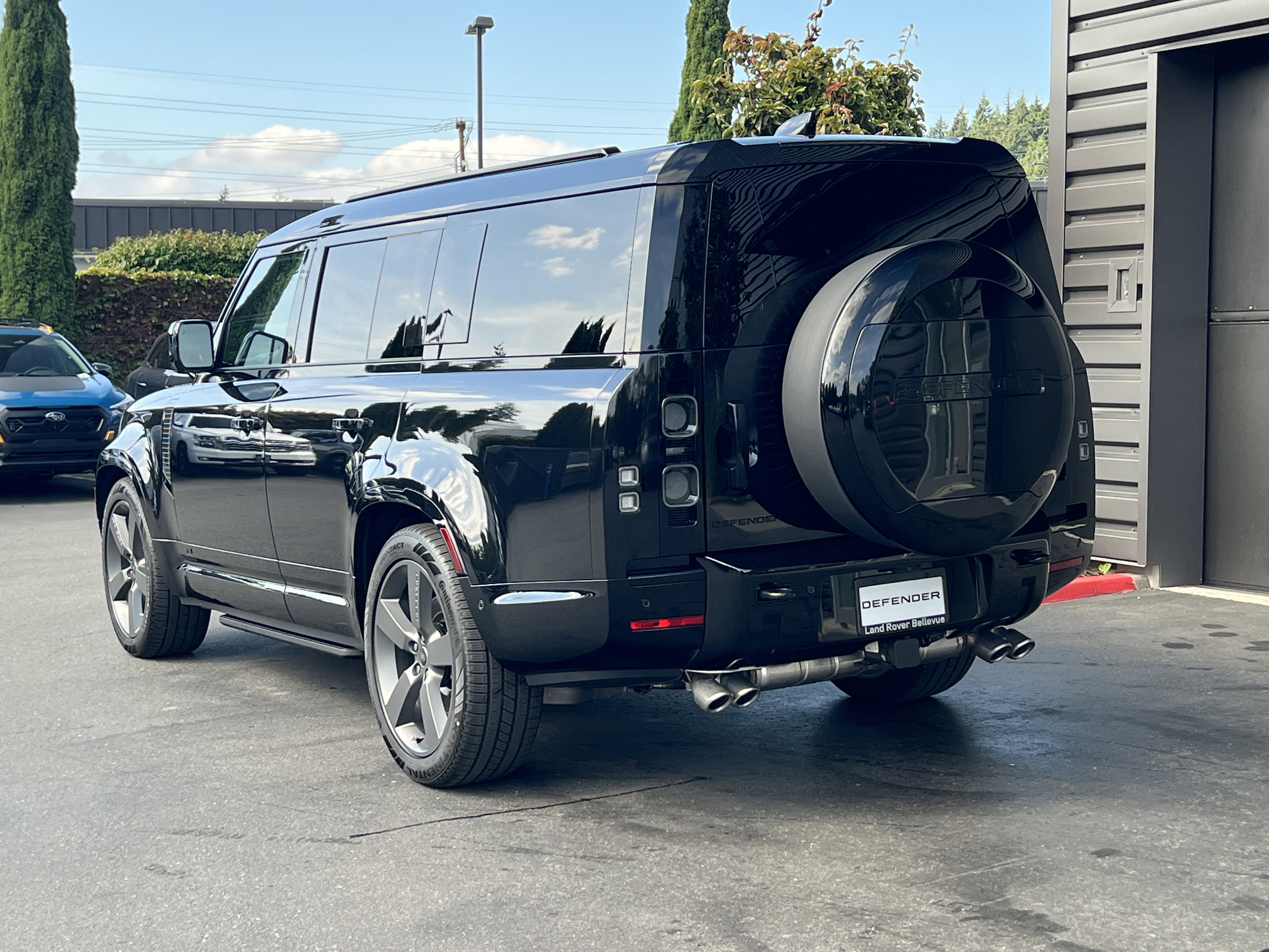 New 2025 Land Rover Defender 130 V8 image 6