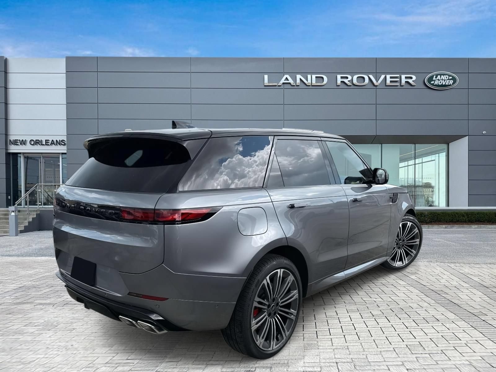 New 2025 Land Rover Range Rover Sport Dynamic SE AWD/4WD image 5
