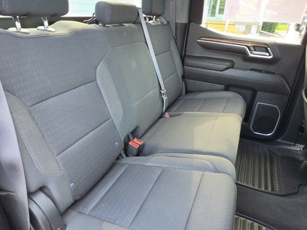Certified 2022 Chevrolet Silverado 1500 LT AWD/4WD image 26