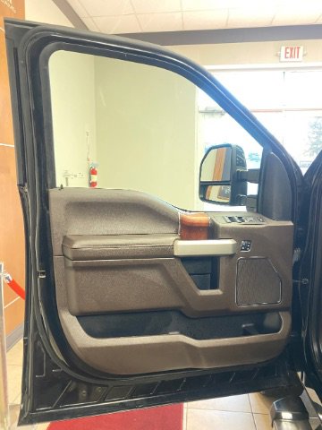 Used 2021 Ford F250 King Ranch image 14