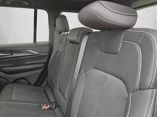 New 2026 Jeep Grand Cherokee Laredo X RWD image 15
