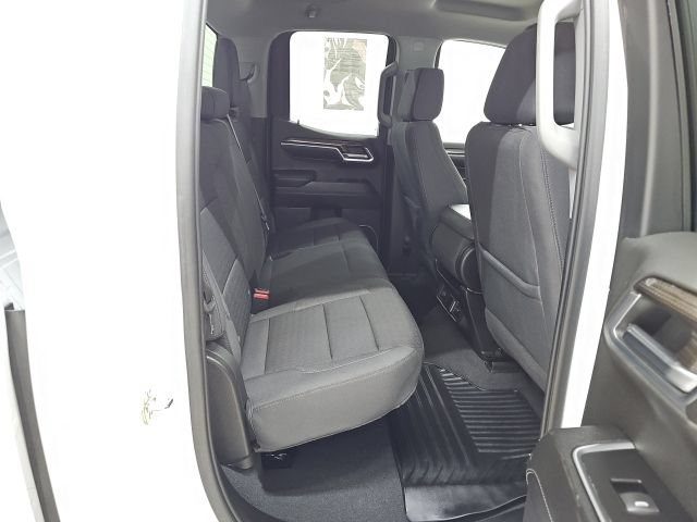 Used 2023 Chevrolet Silverado 1500 LT AWD/4WD image 16