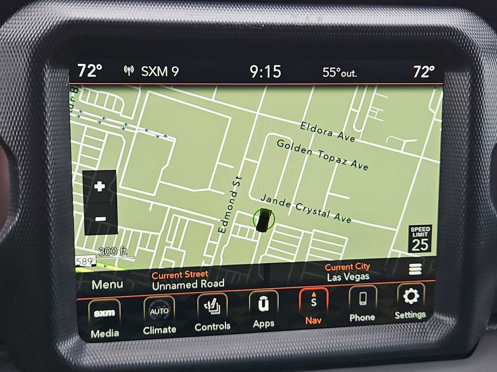 Used 2023 Jeep Wrangler Unlimited w/ Sun & Screen Package image 27