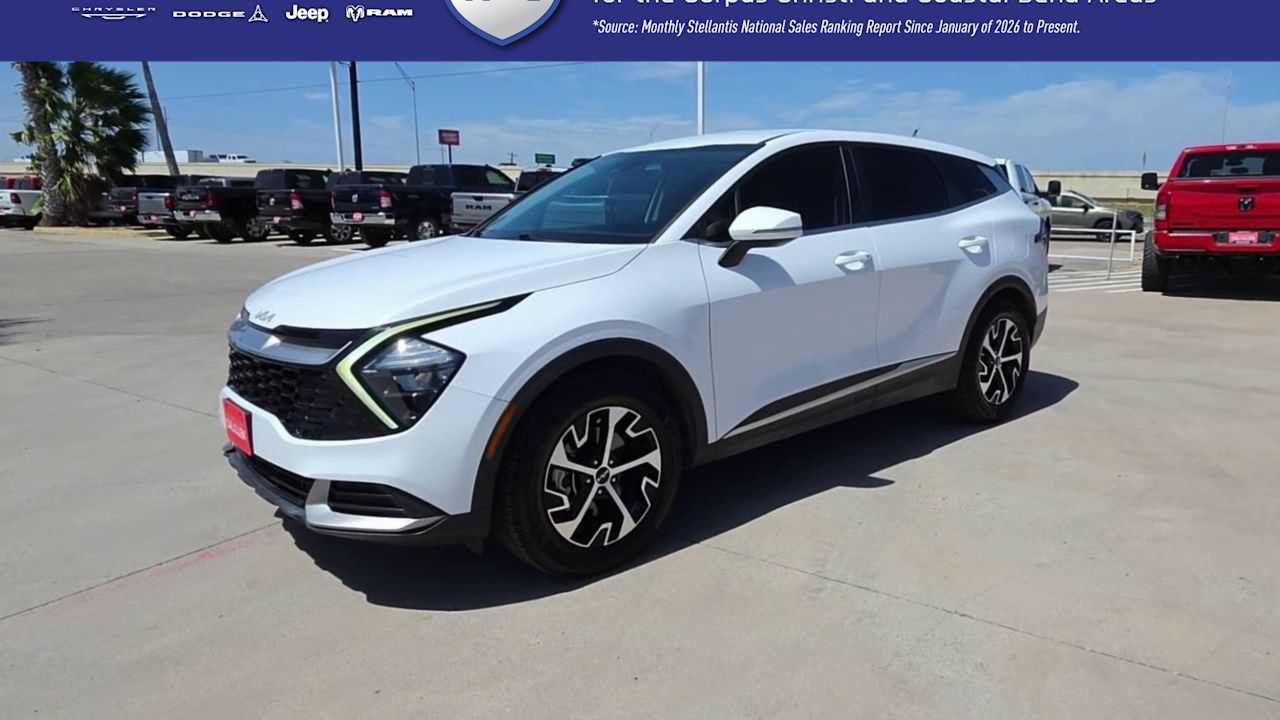 Used 2023 Kia Sportage EX FWD image 4