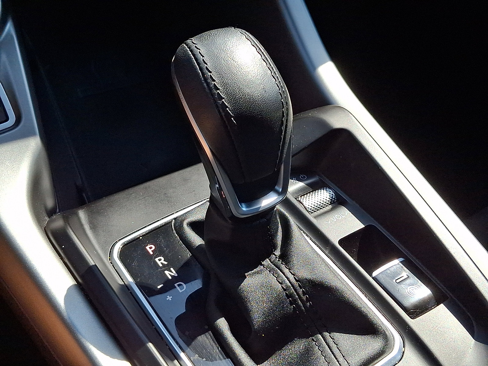 Used 2024 Dodge Hornet R/T Plus w/ Track Pack image 15