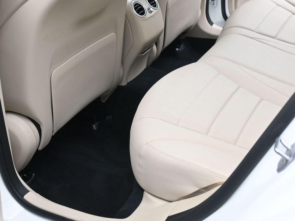 Used 2018 Mercedes-Benz GLC 300 4MATIC image 13