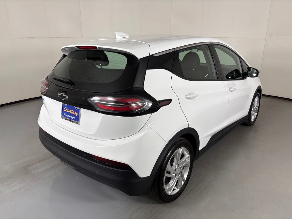 Certified 2023 Chevrolet Bolt LT w/ Driver Confidence Package FWD image 10