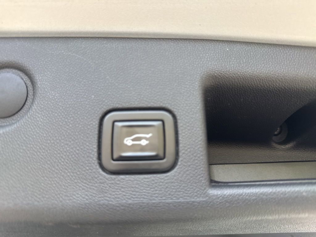 Certified 2021 Chevrolet Equinox LT AWD/4WD image 16