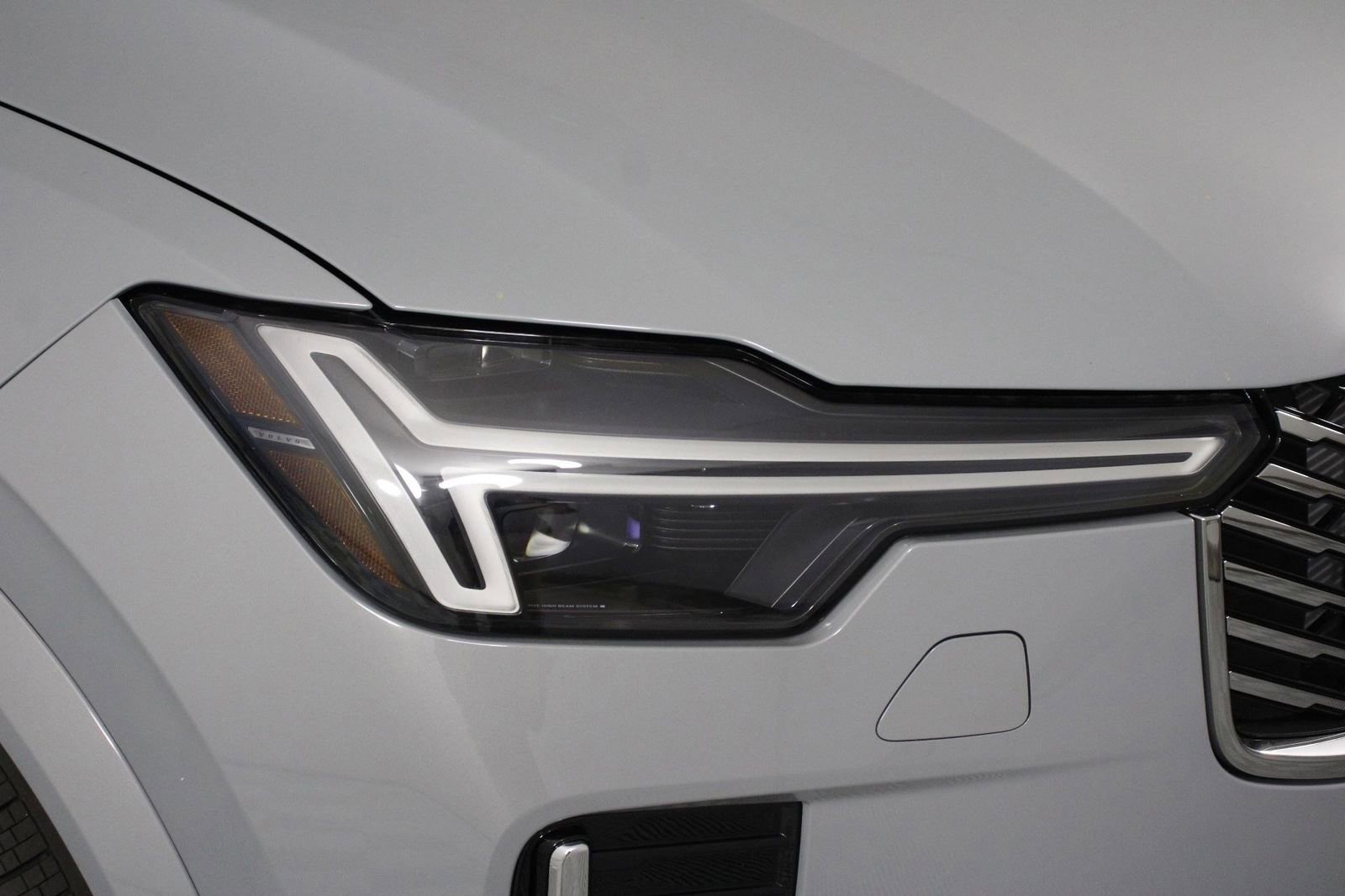 New 2026 Volvo XC90 T8 Ultra w/ Protection Package Premier image 14