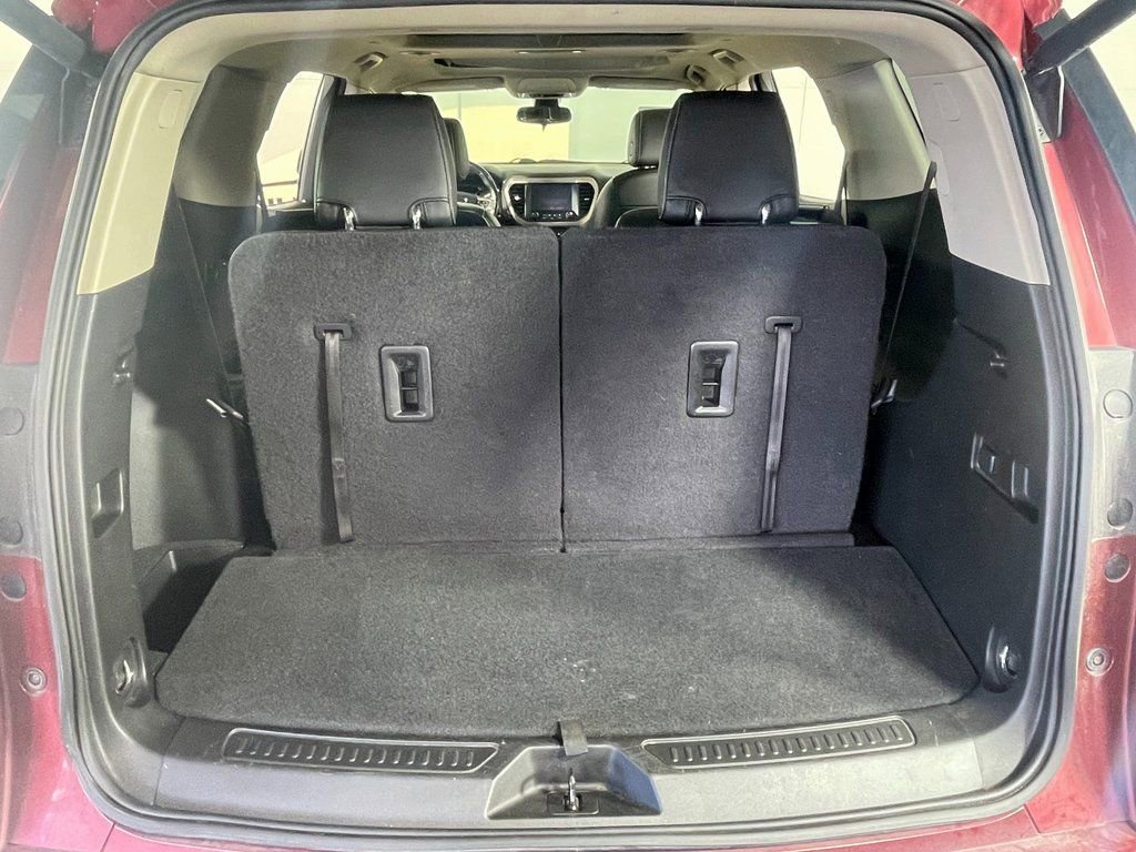 Used 2017 GMC Acadia Denali w/ Technology Package image 7