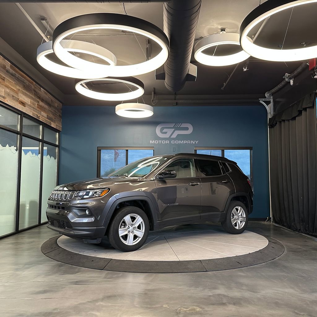 Used 2022 Jeep Compass Latitude AWD/4WD image 7