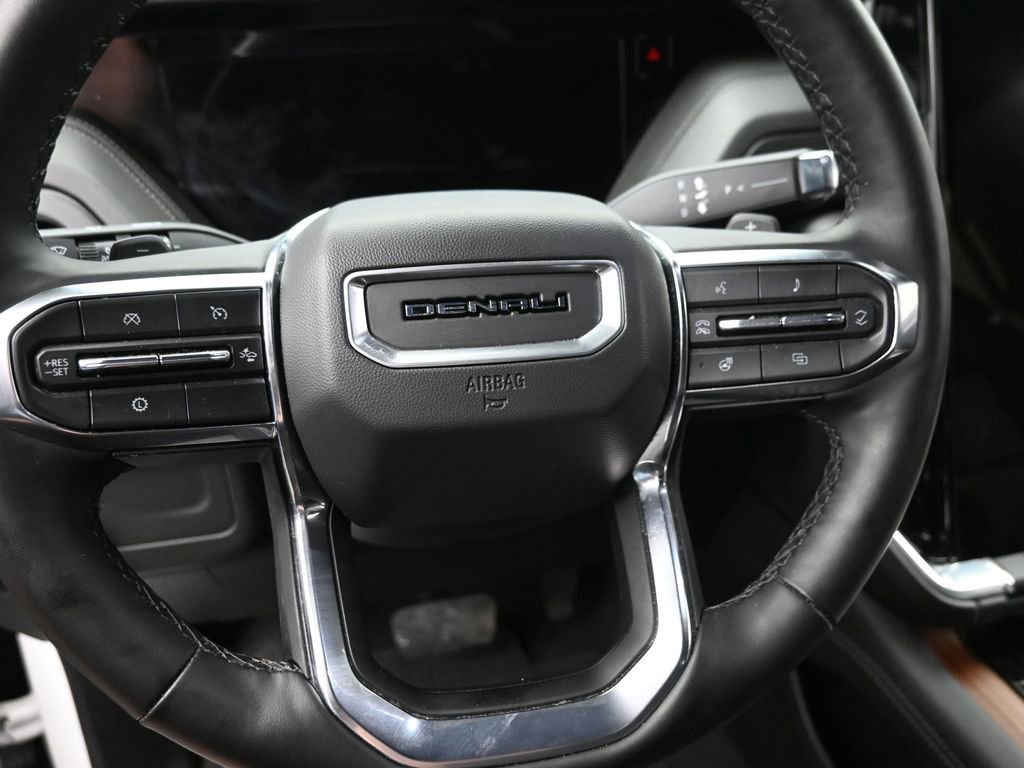 Used 2025 GMC Yukon Denali image 17