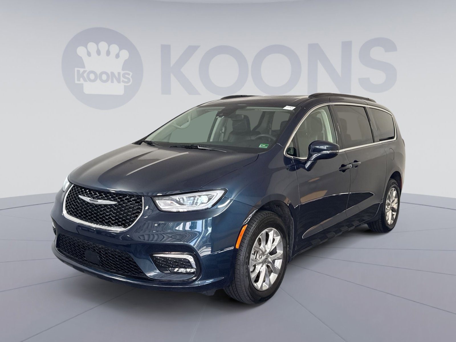 Used 2022 Chrysler Pacifica Touring-L