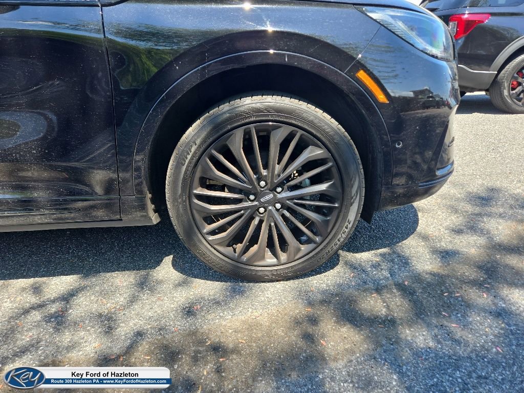 Used 2023 Lincoln Corsair AWD w/ Equipment Group 102A image 16
