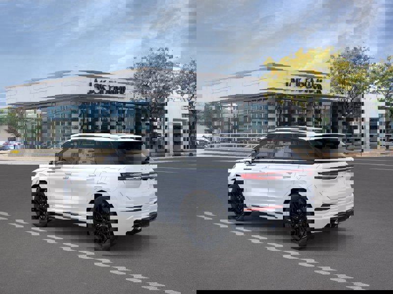 New 2026 Lincoln Corsair Premiere image 4