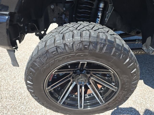 Used 2022 Ford F250 Lariat w/ Black Appearance Package image 7