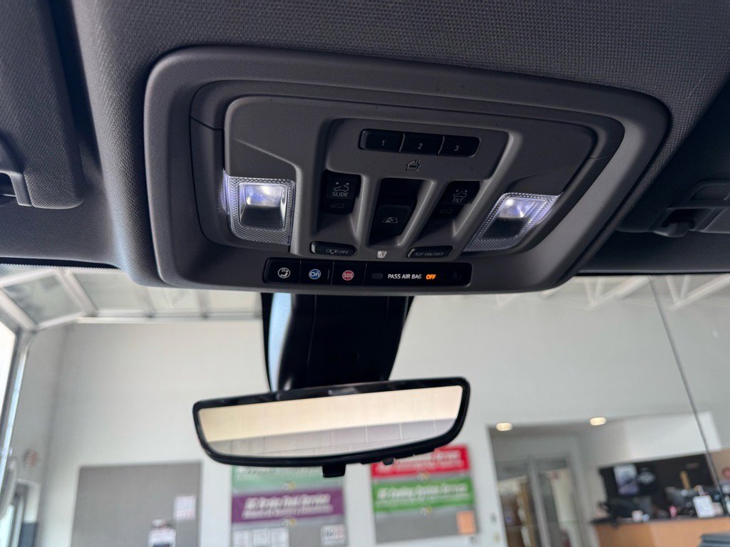 Used 2021 GMC Sierra 1500 Denali w/ Denali Ultimate Package AWD/4WD image 25