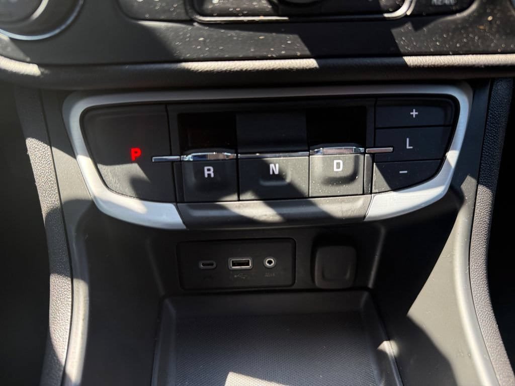 Used 2023 GMC Terrain SLE w/ Driver Convenience Package AWD/4WD image 21