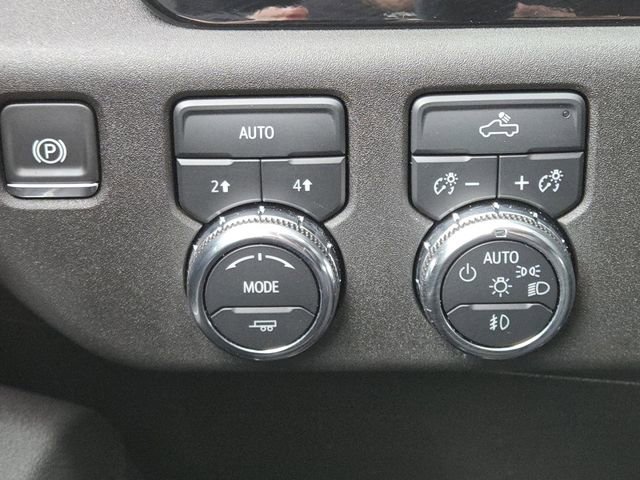 Certified 2025 GMC Sierra 1500 Elevation AWD/4WD image 10