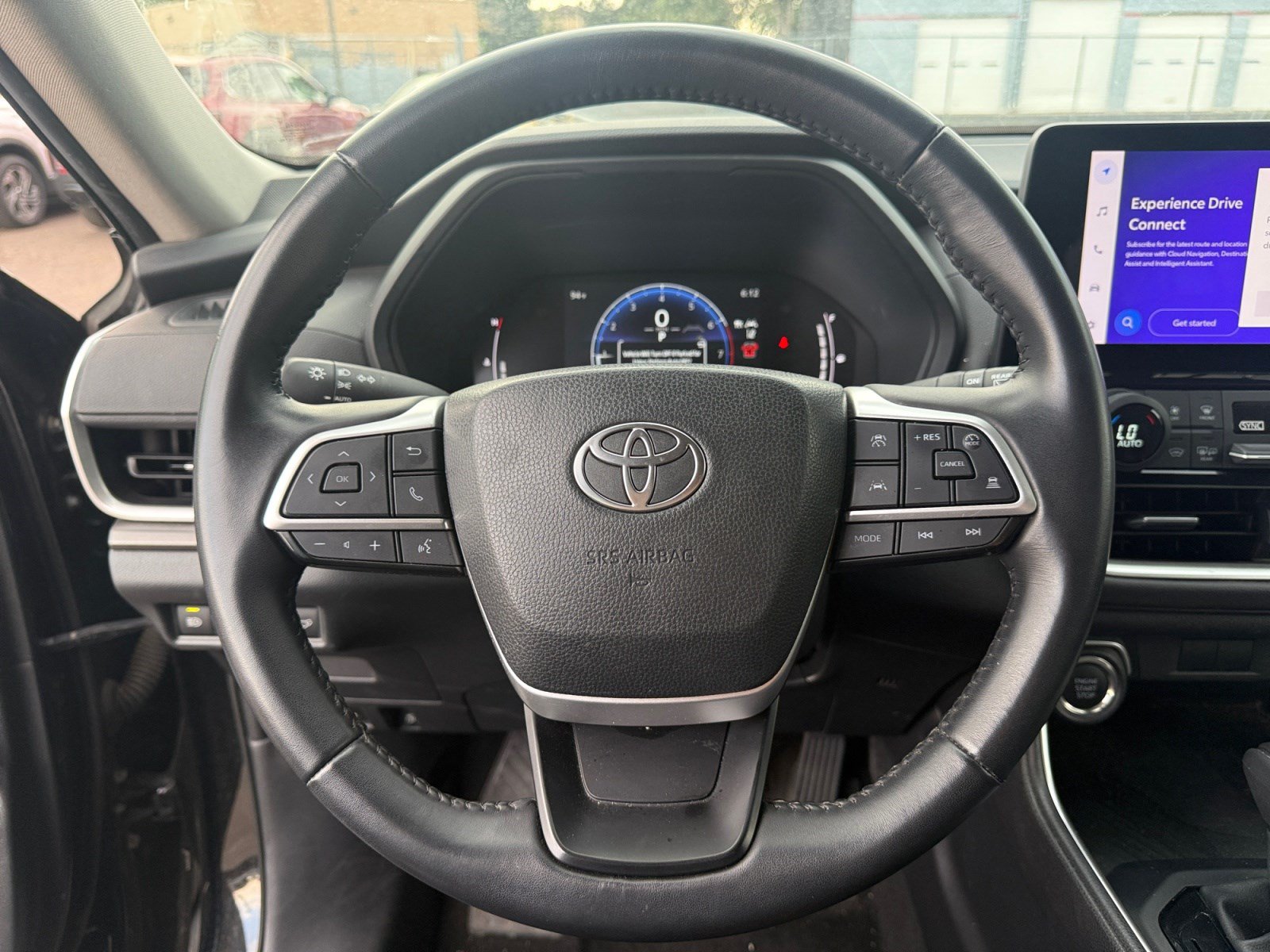 Used 2025 Toyota Grand Highlander AWD image 9