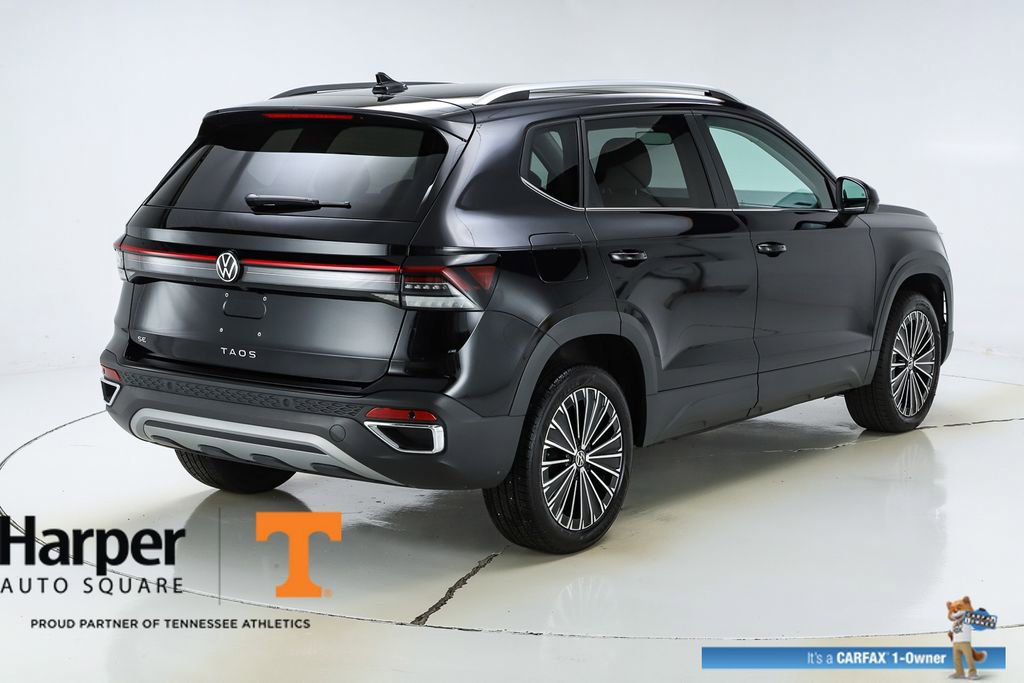 Used 2025 Volkswagen Taos SE image 46