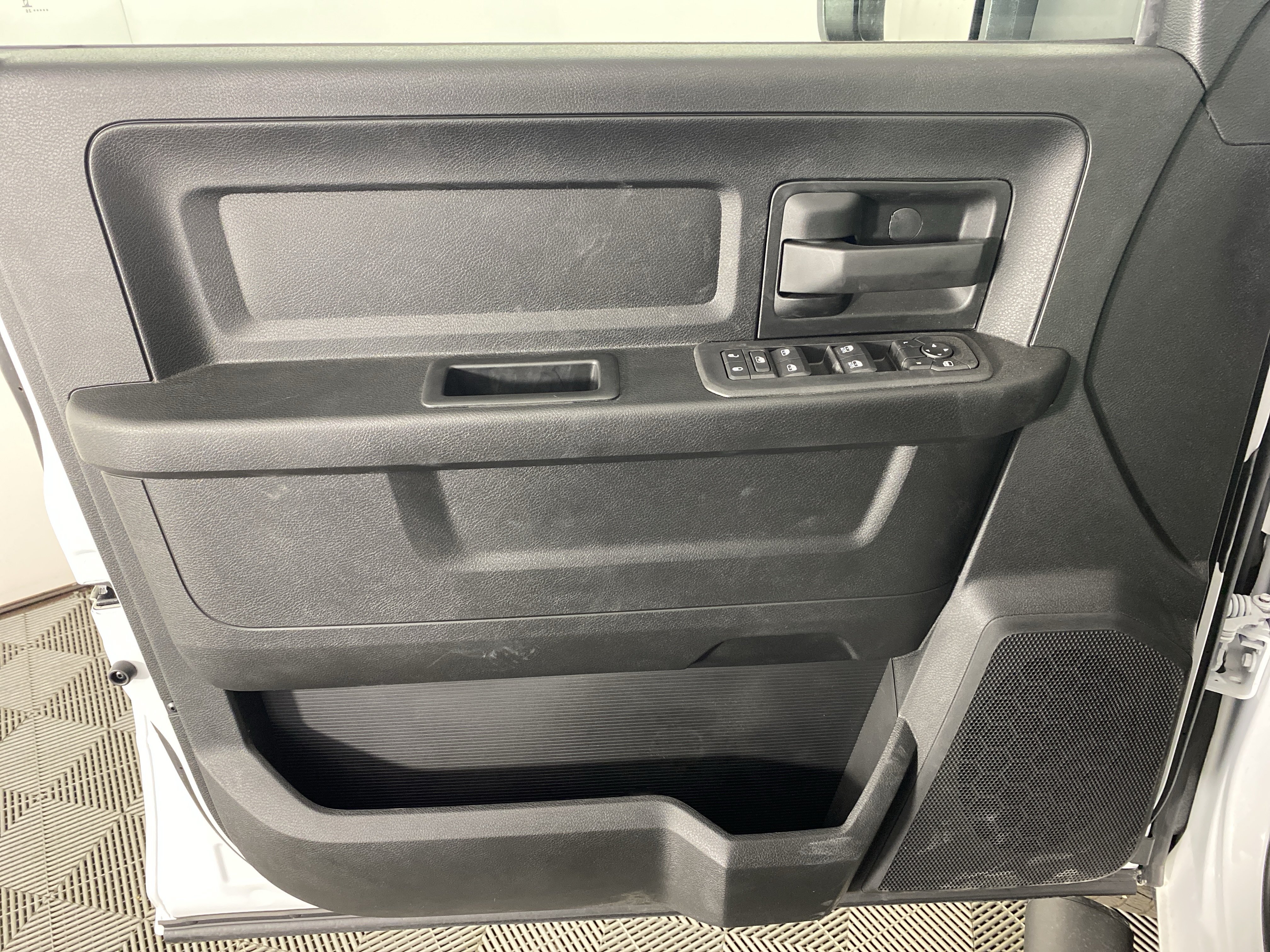 New 2026 RAM 3500 Tradesman AWD/4WD image 12
