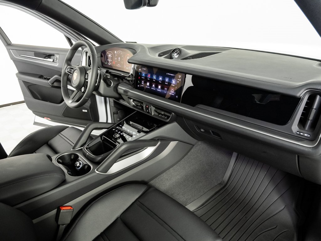 New 2026 Porsche Cayenne S image 25