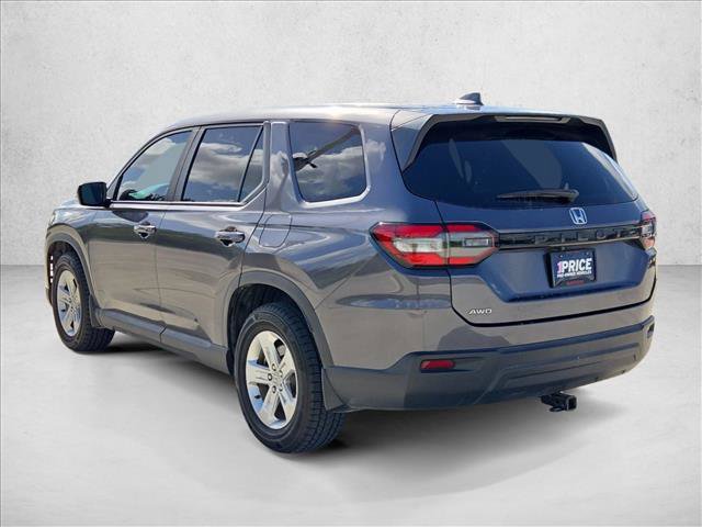 Used 2023 Honda Pilot LX image 7