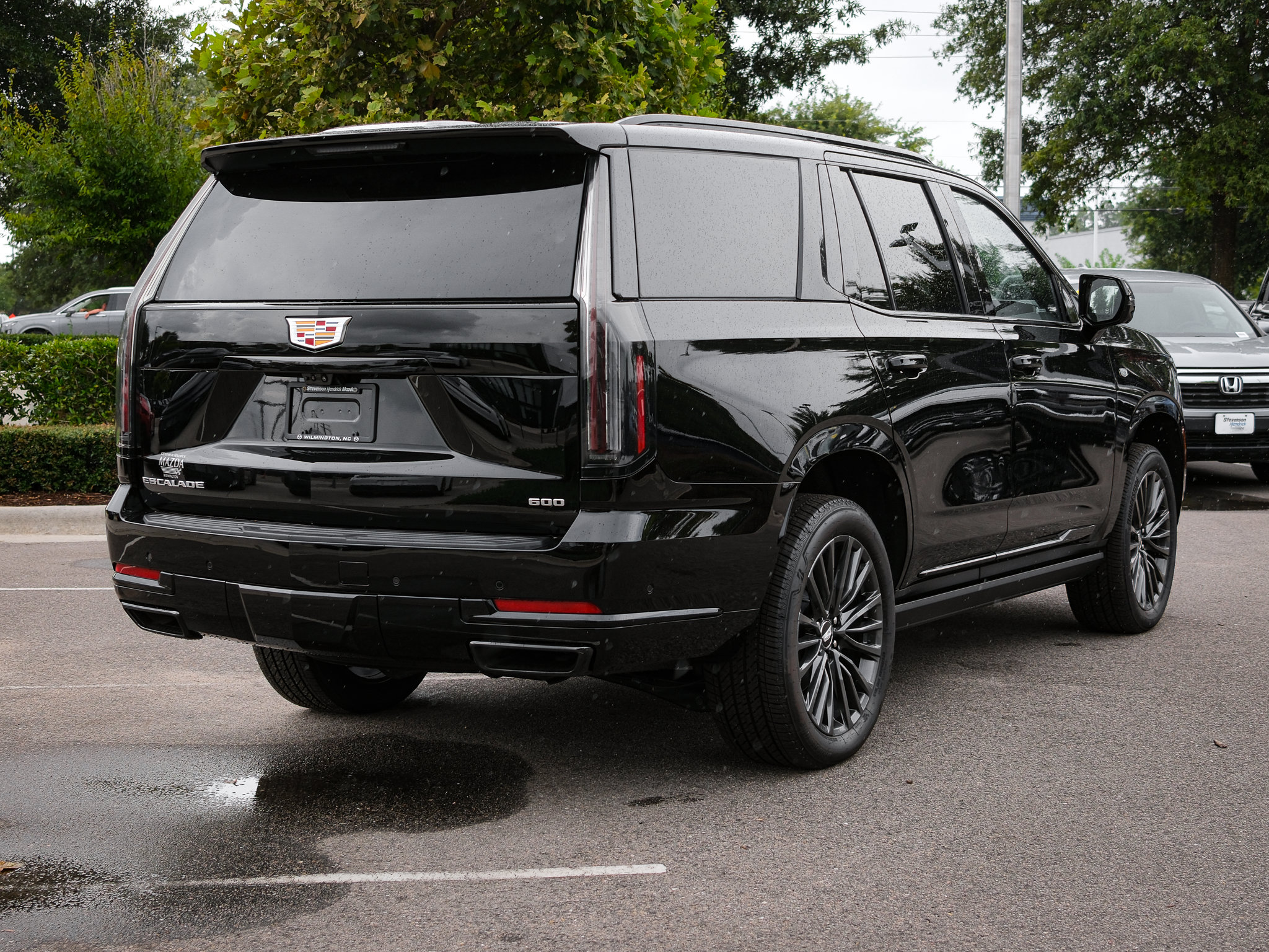 Used 2026 Cadillac Escalade Platinum Sport AWD/4WD image 10