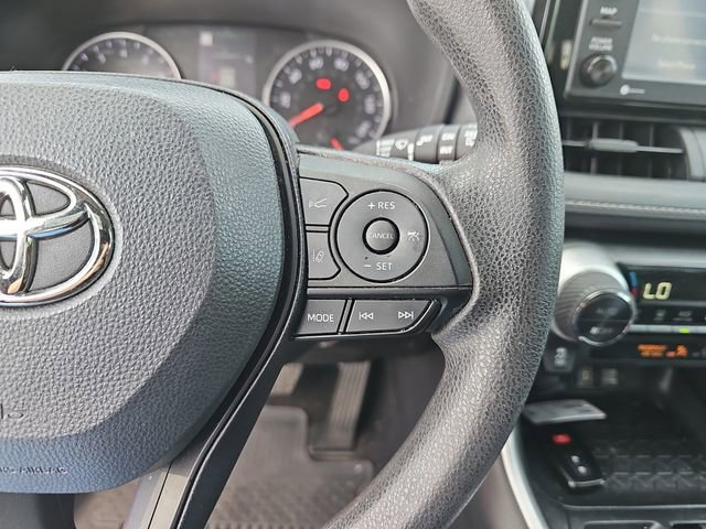 Used 2022 Toyota RAV4 XLE image 15