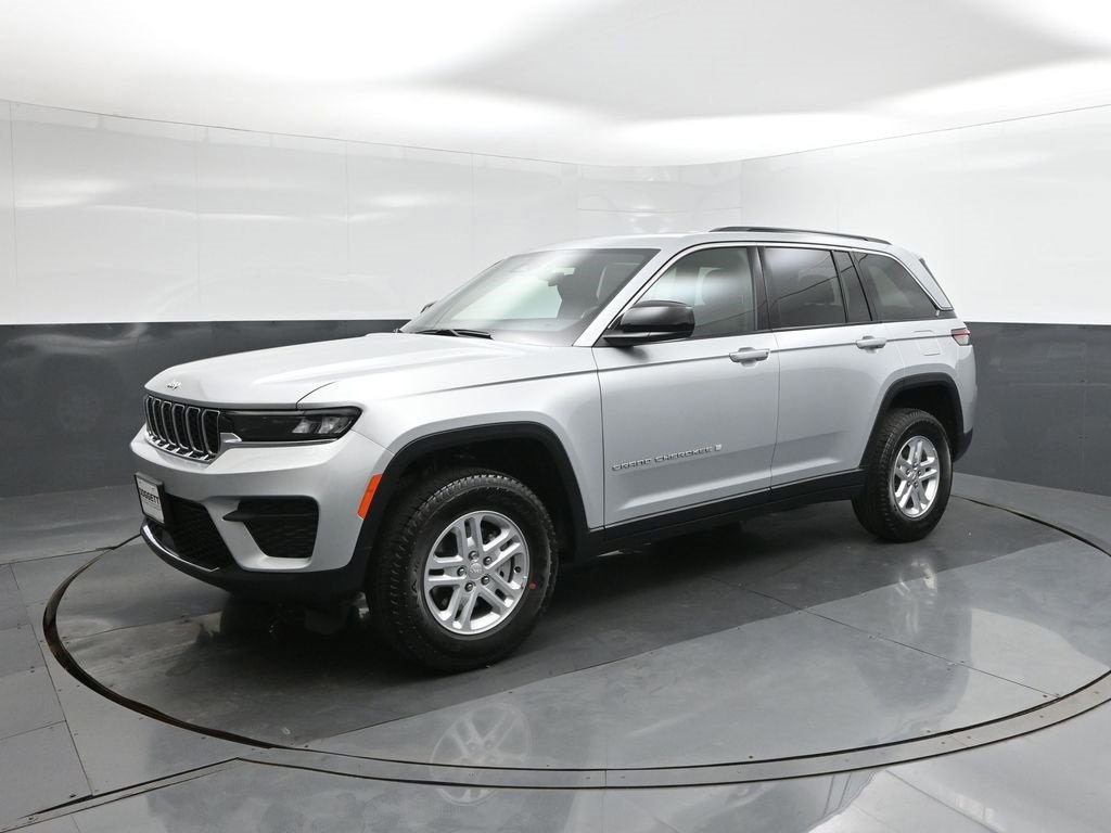 New 2025 Jeep Grand Cherokee Laredo w/ Luxury Tech Group I