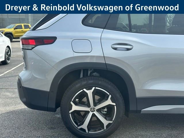 New 2026 Volkswagen Tiguan SE image 9