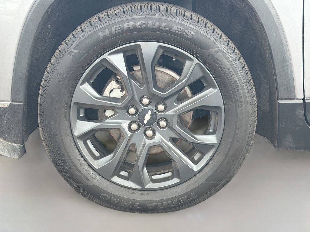 Used 2020 Chevrolet Traverse RS w/ LPO, Floor Liner Package image 33