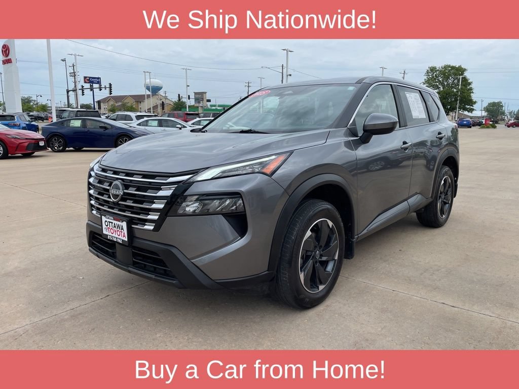 Used 2025 Nissan Rogue SV AWD/4WD image 2