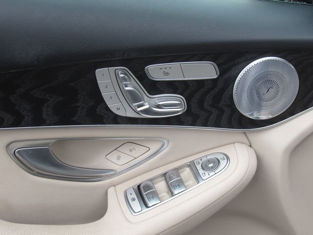 Used 2018 Mercedes-Benz GLC 300 4MATIC image 12