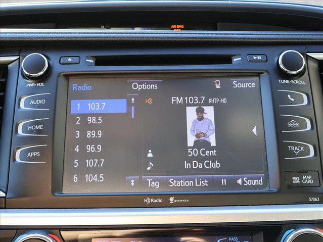 Used 2015 Toyota Highlander XLE AWD/4WD image 16