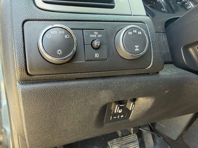 Used 2014 Chevrolet Silverado 2500 LTZ w/ LTZ Plus Package AWD/4WD image 14