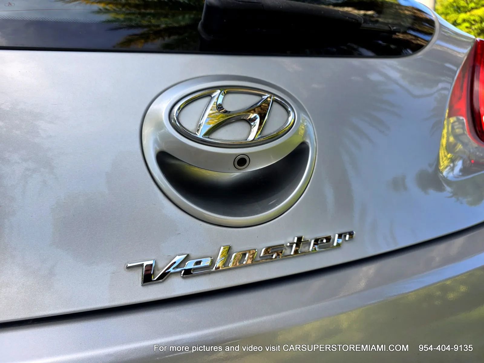 Used 2017 Hyundai Veloster Value Edition FWD image 32