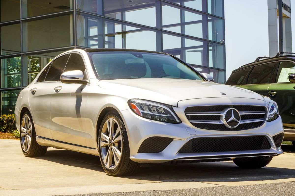 Used 2020 Mercedes-Benz C 300 Sedan image 4