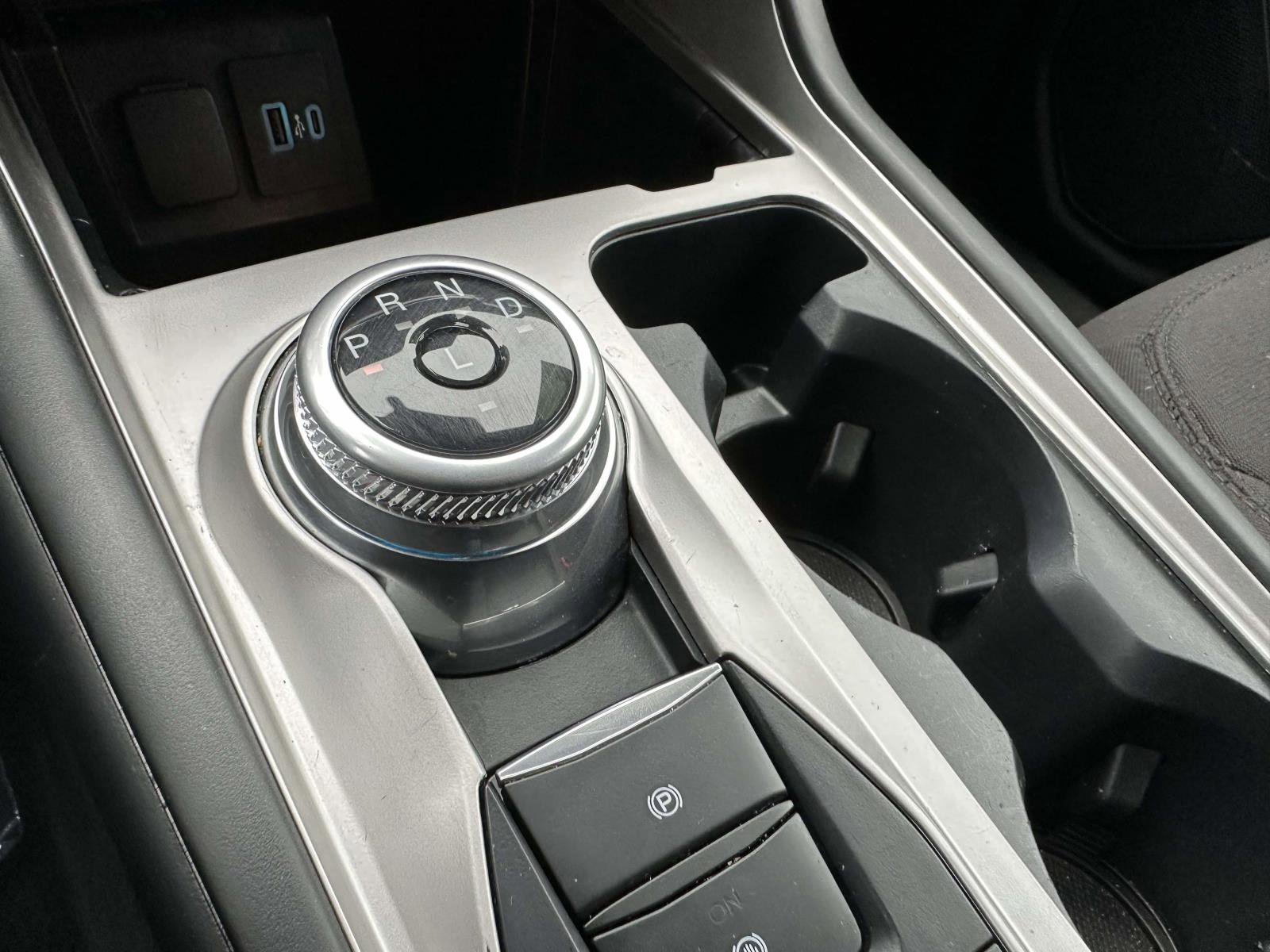 Used 2022 Ford Explorer XLT image 20