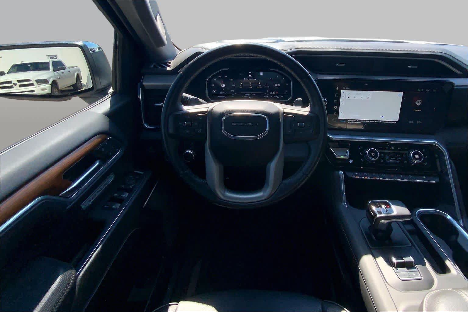 Used 2022 GMC Sierra 1500 Denali w/ Denali Carbonpro Edition AWD/4WD image 6