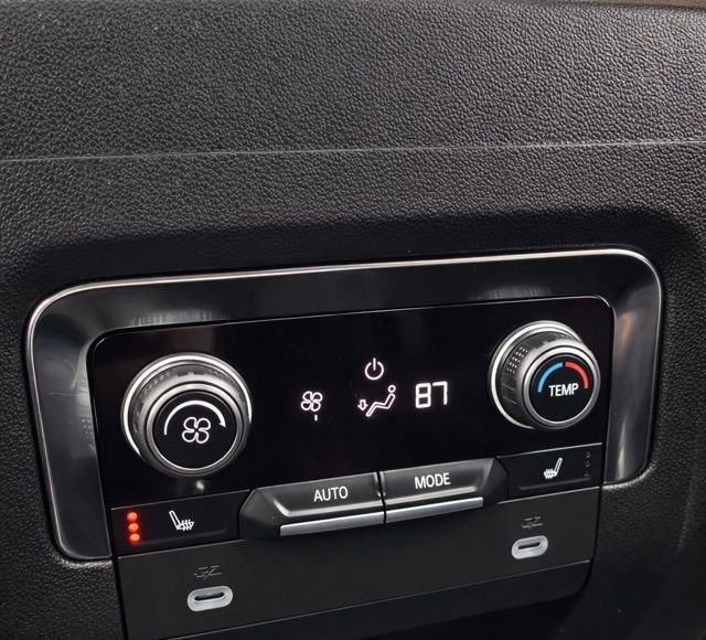 Used 2023 Chevrolet Tahoe High Country image 27