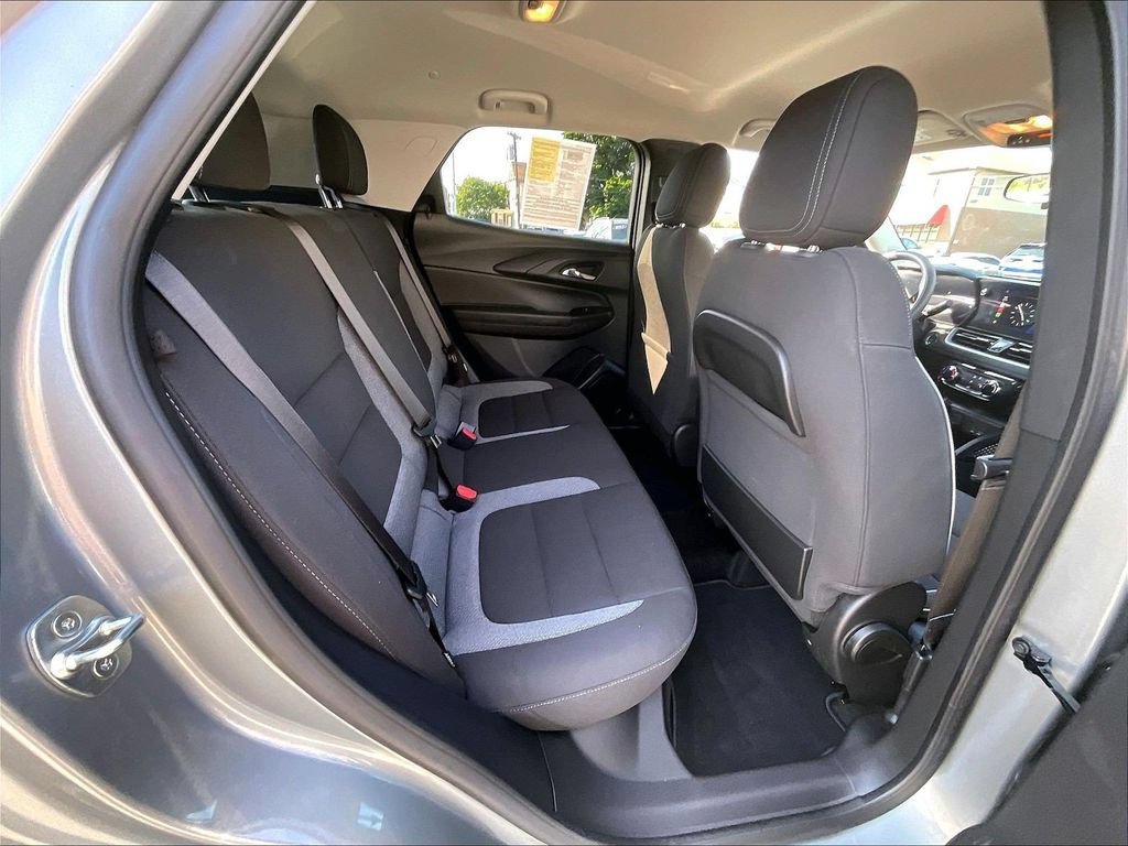 Used 2024 Chevrolet TrailBlazer LT w/ Driver Confidence Package AWD/4WD image 16