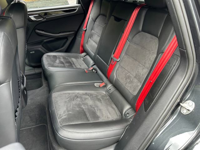 Used 2018 Porsche Macan GTS image 29