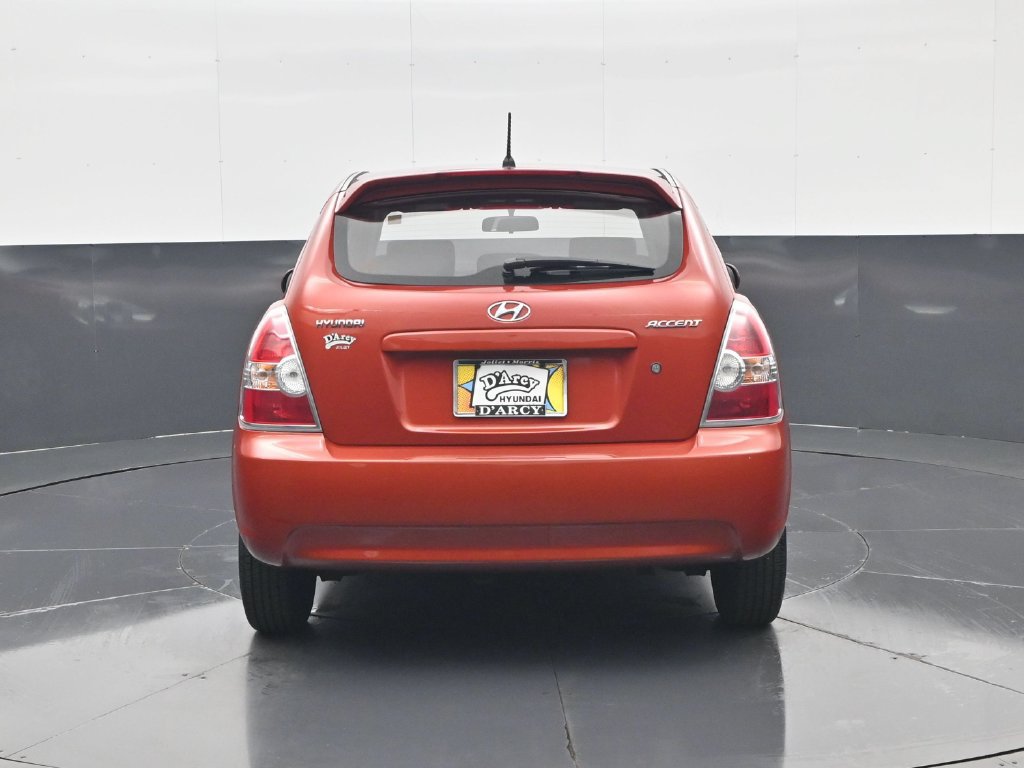 Used 2010 Hyundai Accent GS FWD image 7