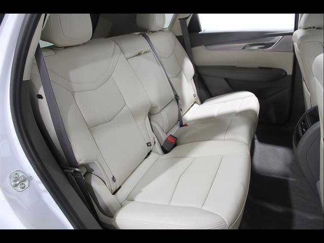 Used 2025 Cadillac XT5 Premium Luxury w/ Technology Package AWD/4WD image 20