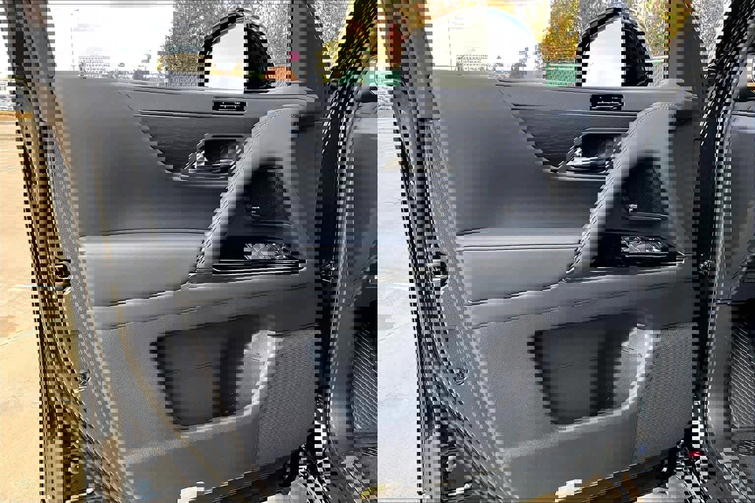 New 2026 Lexus LX 700h Luxury image 15