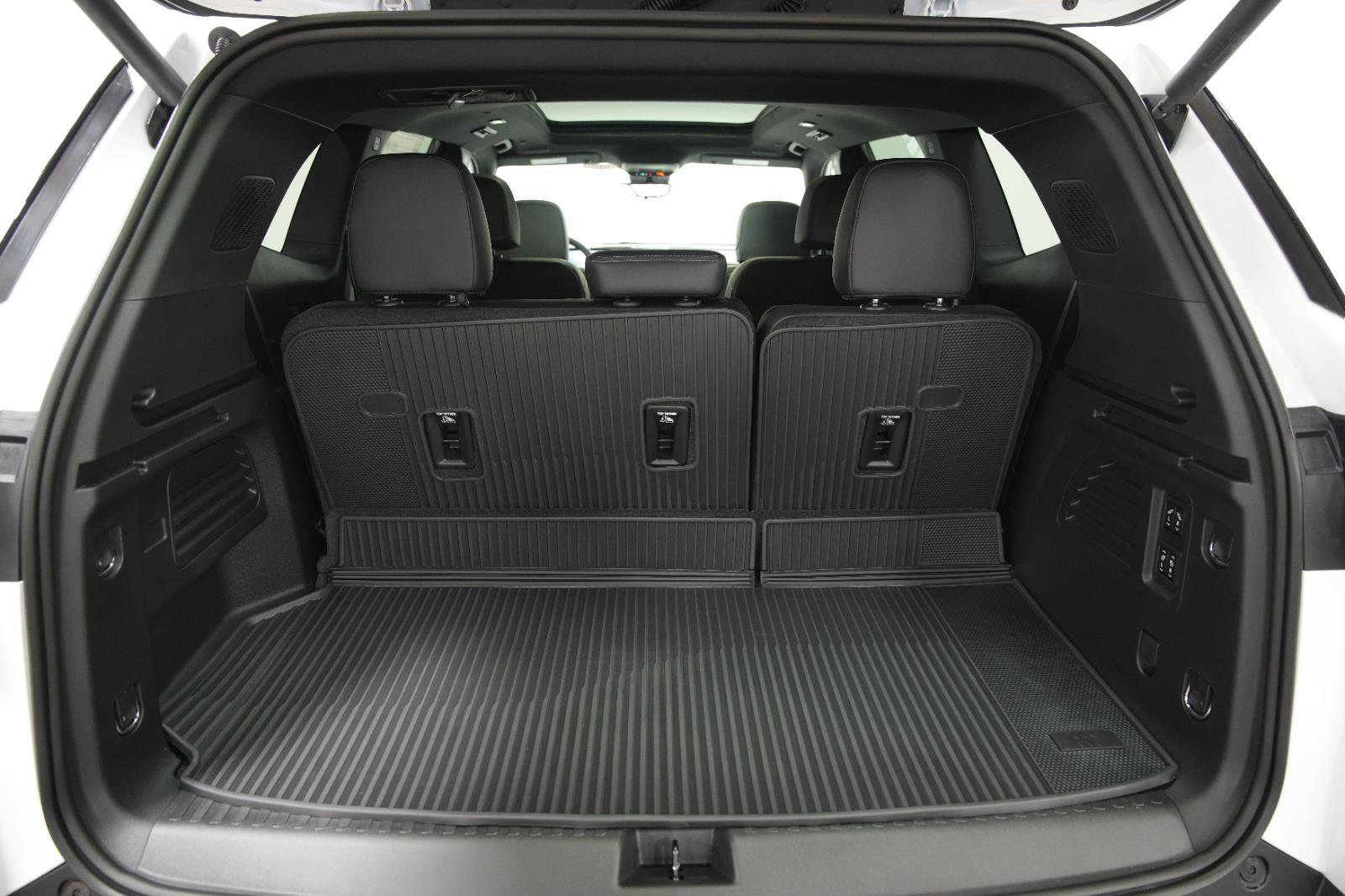 New 2026 Buick Enclave Preferred w/ Power Package image 13