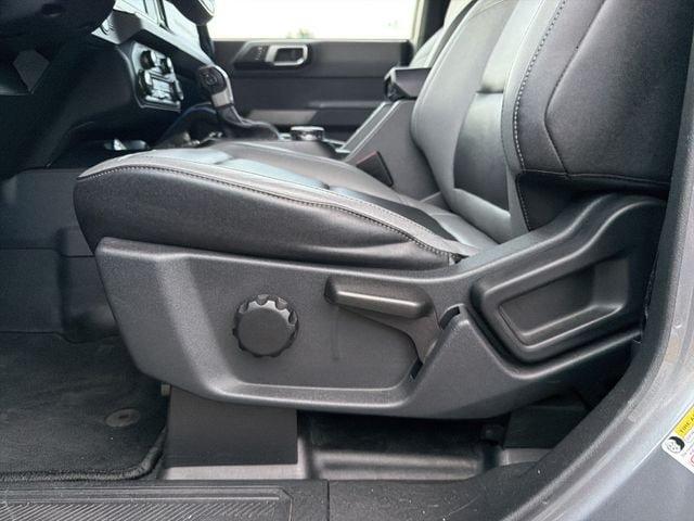 Used 2023 Ford Bronco Black Diamond AWD/4WD image 21