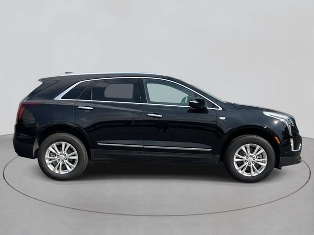 Certified 2025 Cadillac XT5 Luxury w/ LPO, Floor Liner Package FWD image 5
